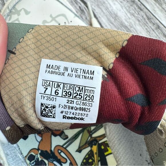 Reebok Men's Club C 85 Kung Fu Panda Special Edition Shoes 7 Cream Beige Tan - Picture 10 of 10